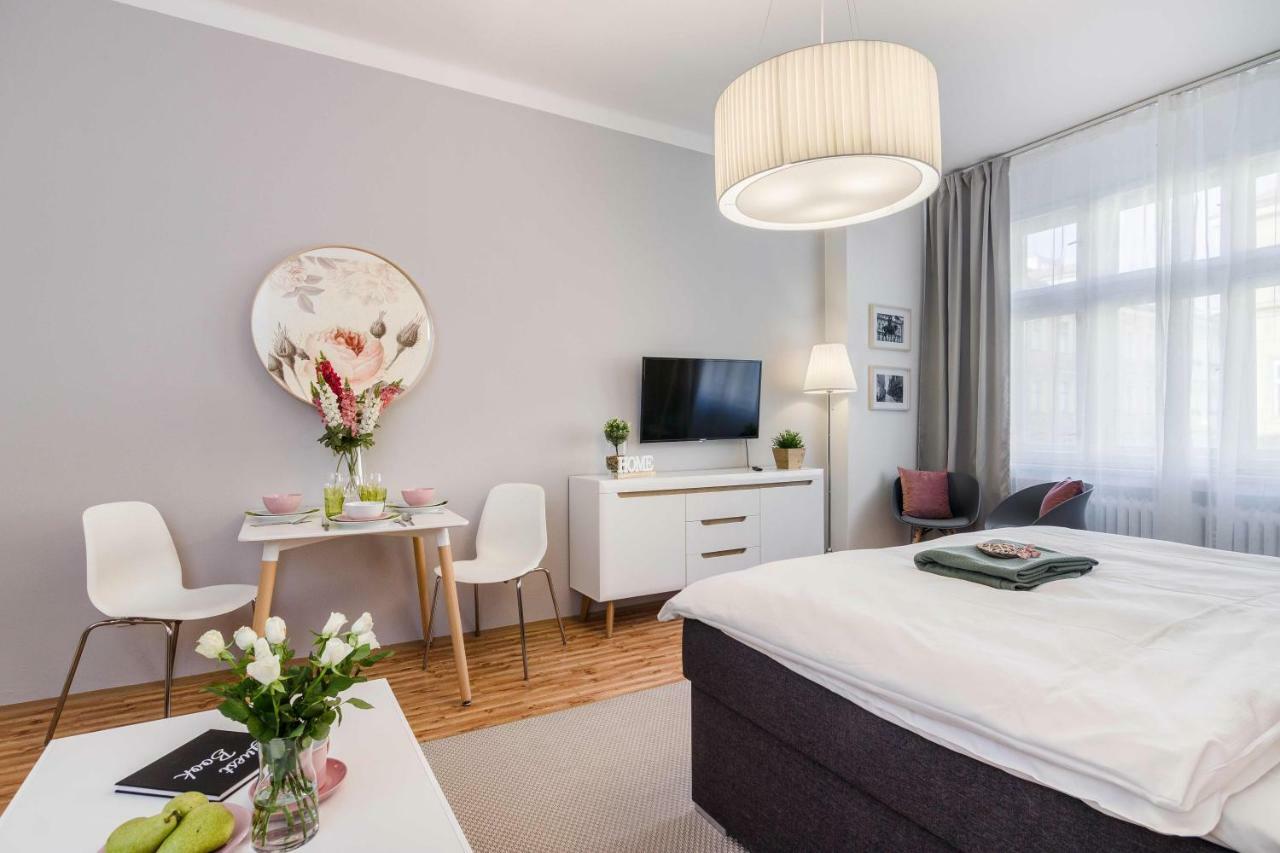 Apt In Prague Charles Bridge 1Km By Michal&Friends Extérieur photo